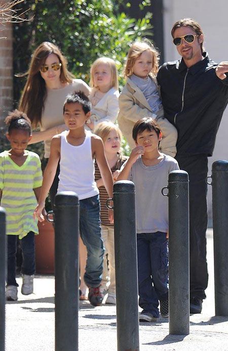 Angelina Jolie finds family life easy