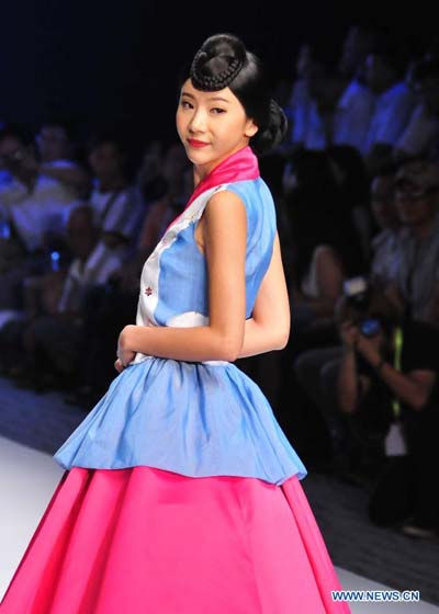Guangdong fashion week kicks off