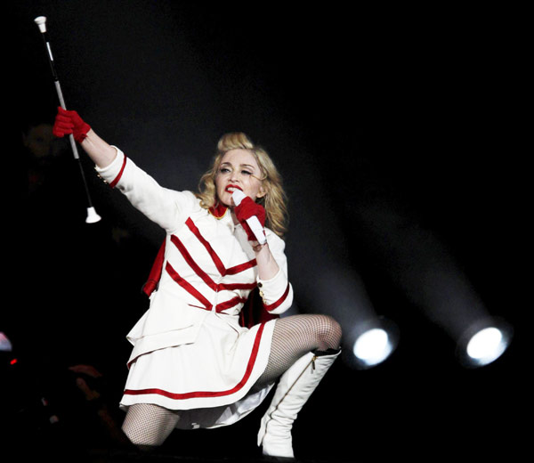 Madonna performs MDNA world tour