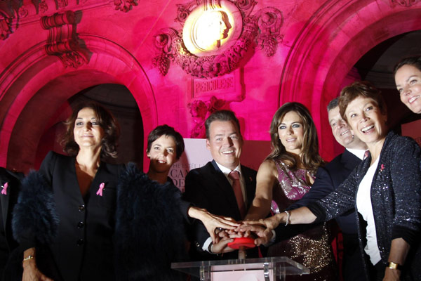 Elizabeth Hurley attends Breast Cancer Awareness campaign