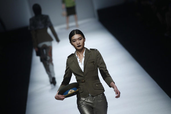 Shanghai fashion week: Femina Magazine