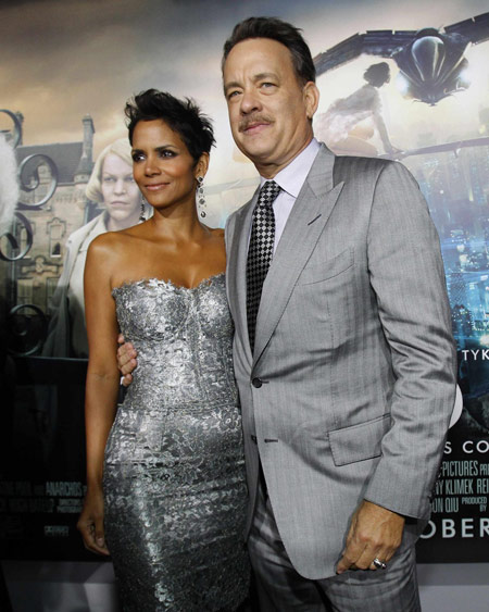 Tom Hanks, Zhou xun attend premiere of 'Cloud Atlas'