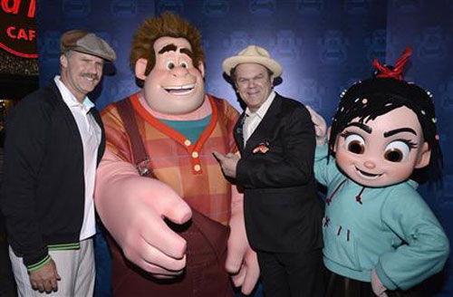 'Wreck-It Ralph' hammers box office, sails over 'Flight'