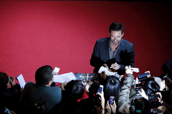 Hugh Jackman promotes 'Les Miserables' in Seoul