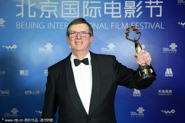 Historical epic 'Back to 1942' captures Tiantan Award for best picture