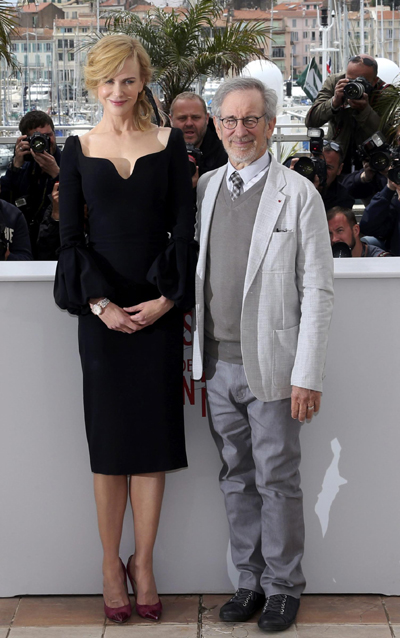 Jury members pose for photocall in Cannes