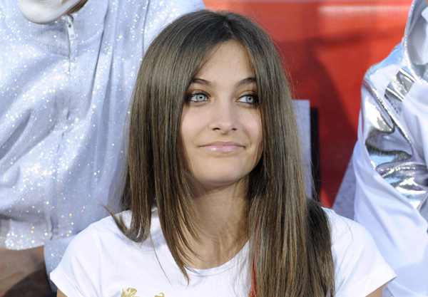 Michael Jackson's teen daughter attempts s