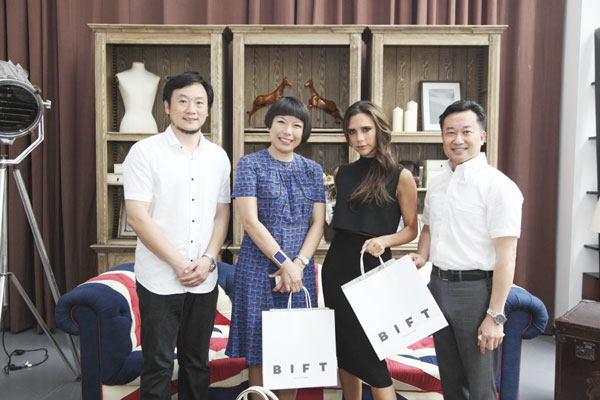 Victoria shares fashion experiences in Beijing
