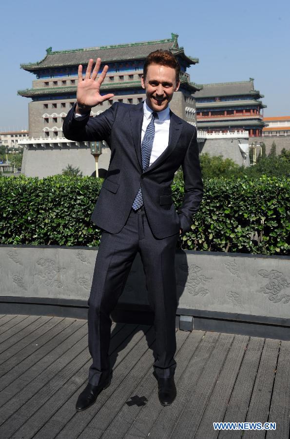 Tom Hiddleston promotes movie 'Thor: The Dark World' in Beijing