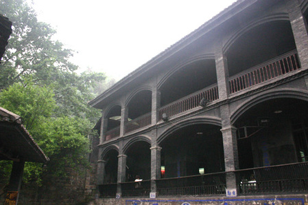 Red Cliff Village&Zhazi Cave