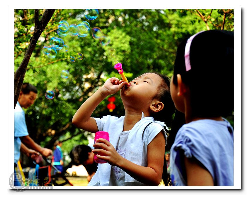 Editor's Pick: Photo of Children (Group 3)