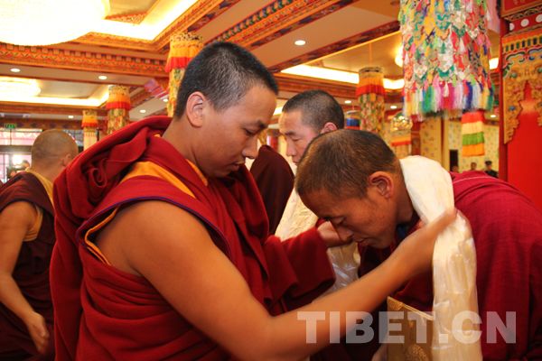 11 lamas receive highest academic degrees in Buddhism
