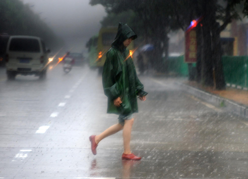 Rainstorms to continue lashing S China