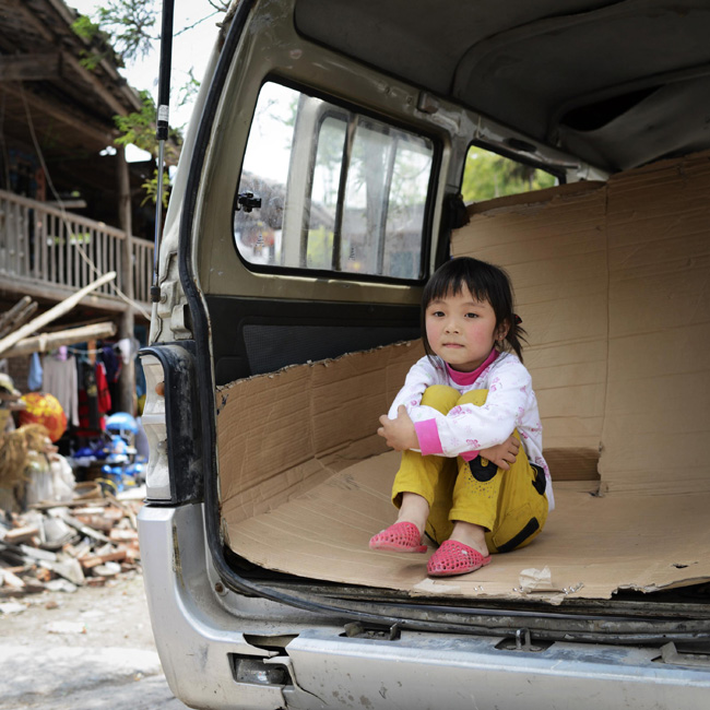 Children in quake-hit areas in Sichuan