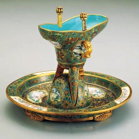 Exquisite drinking vessels