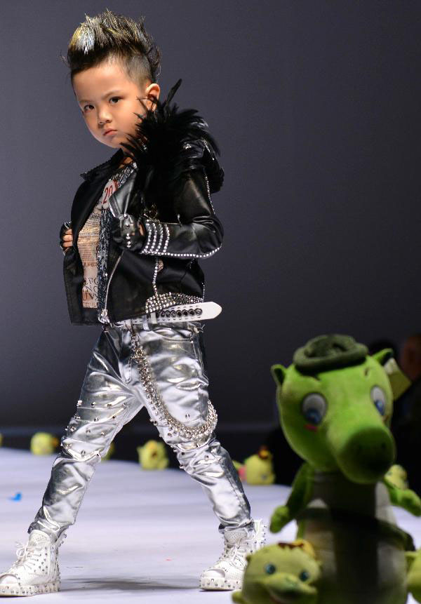 Kids model contest held during China (Qingdao) Int'l Fashion Week