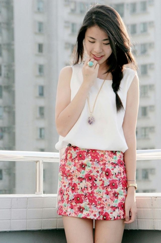 16-yr-old HK fashion blogger go viral online