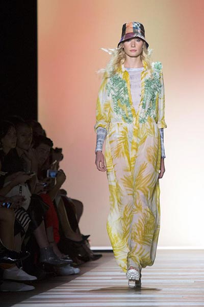 New York Fashion Week: Max Azria's Spring/Summer collection