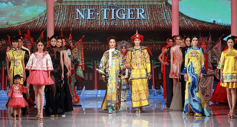 Colorful and classy at China Fashion Week