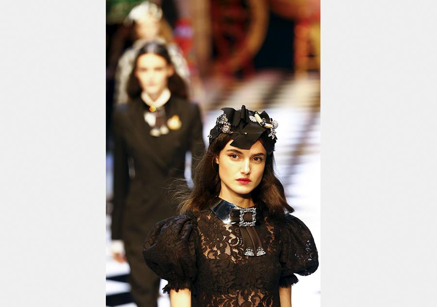 Milan Fashion Week: Dolce & Gabbana Autumn/Winter 2016 collection