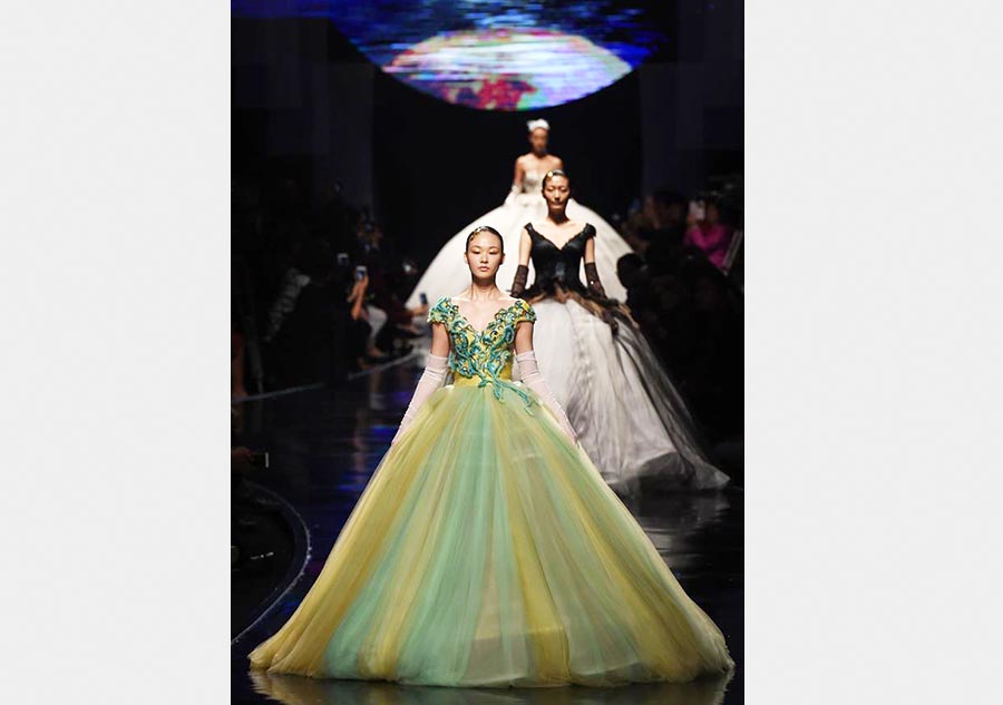 Fashion show held during Nanjing Historical and Cultural Cities Expo