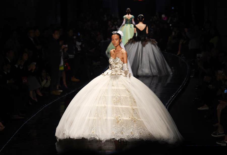 Fashion show held during Nanjing Historical and Cultural Cities Expo