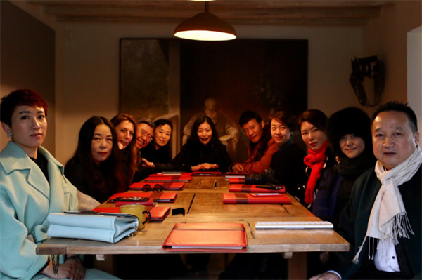 China fashions on show in Paris