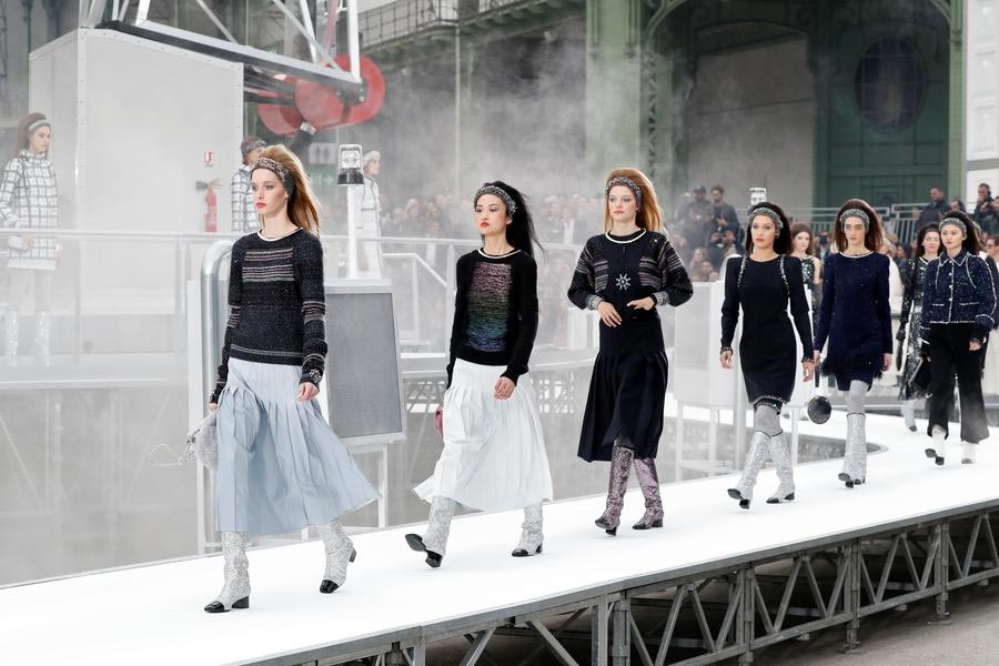 Chanel Pre-Fall 2021 Collection  Chanel fall 2017, Fashion, Fashion week  2017