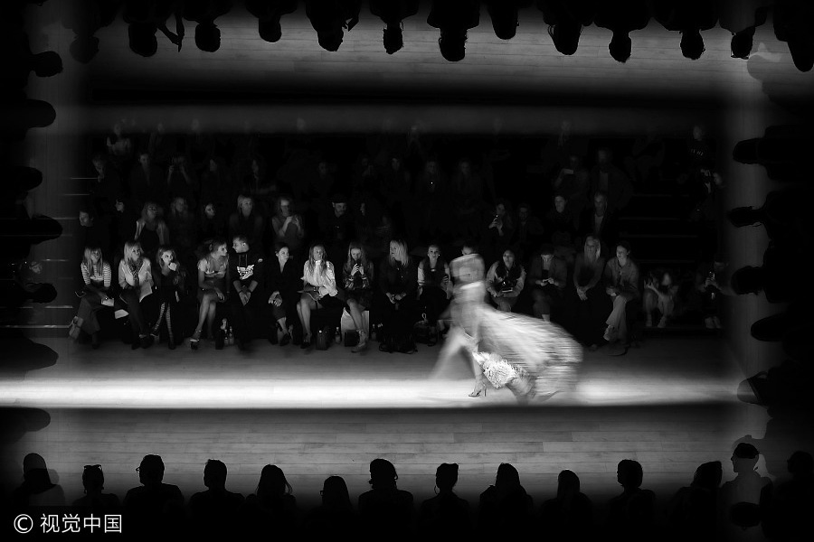 Australia Fashion Week captured in black and white