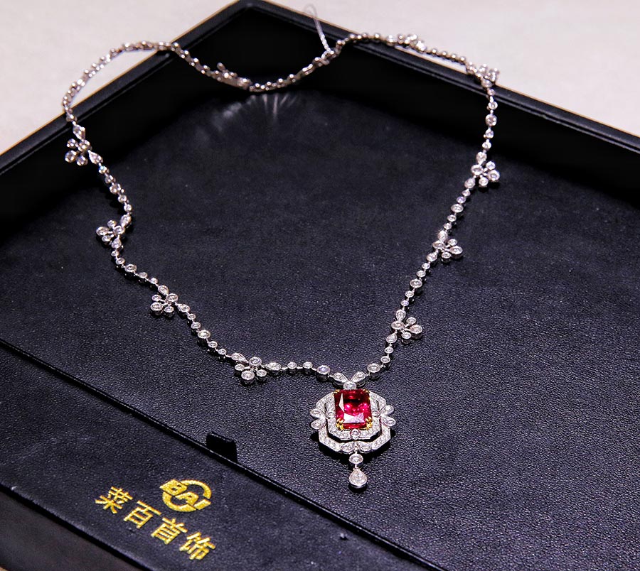 High-quality rubies on display at Caibai Jewelry