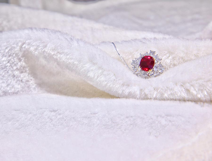 High-quality rubies on display at Caibai Jewelry