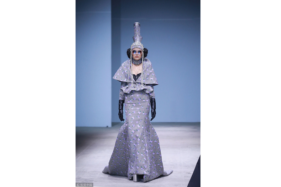 2017 China Fashion Week: Hu Sheguang