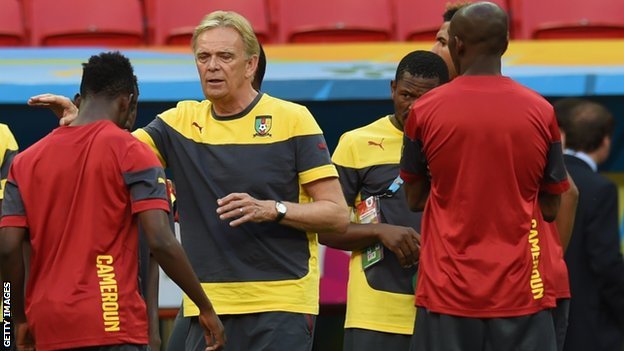 BBC：喀麦隆主教练极力挽回球队名誉