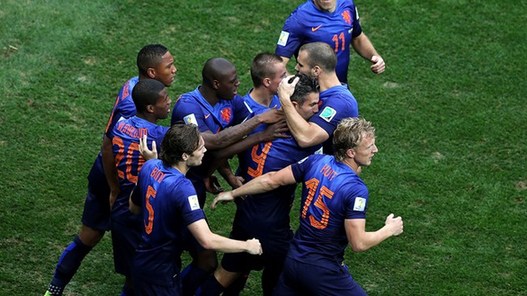 国际媒体头条：荷兰3-0巴西