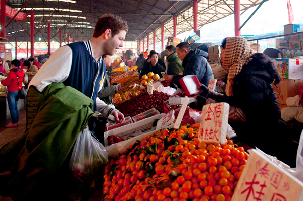 British young man's vendor life in Beijing