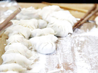 Enjoy dumplings on traditional winter festival