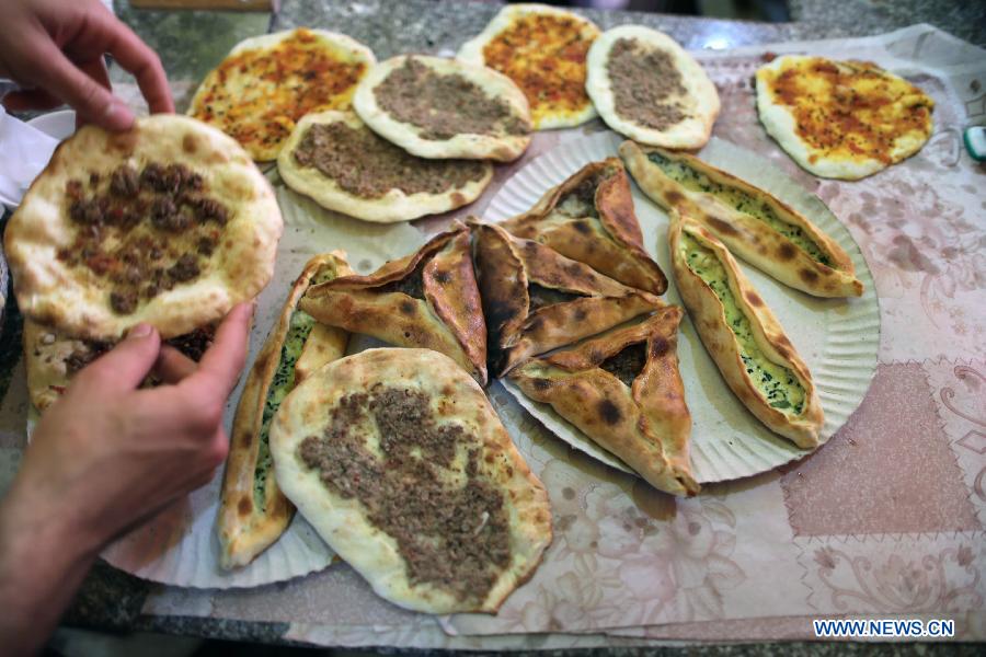Glimpse of Syrian flavors and spices in Gaza