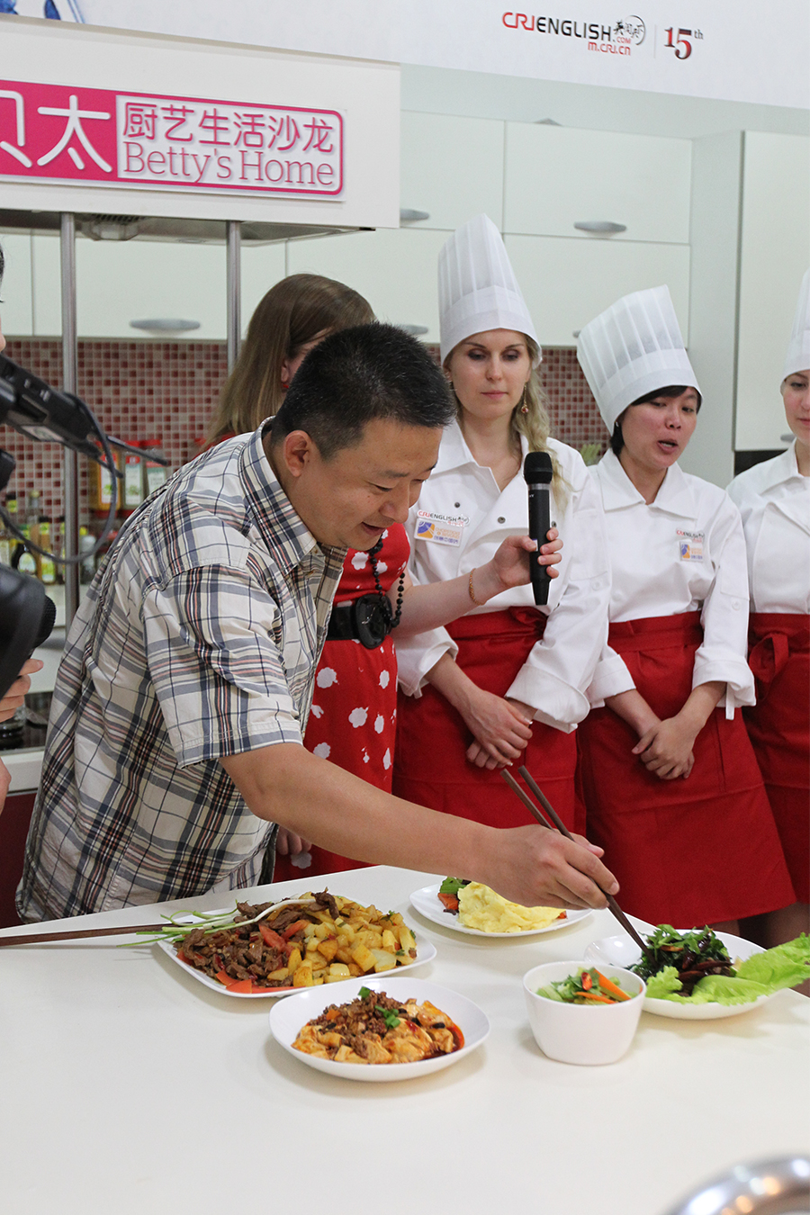 Creative Sichuan Cuisine Challenge kicks off in Beijing