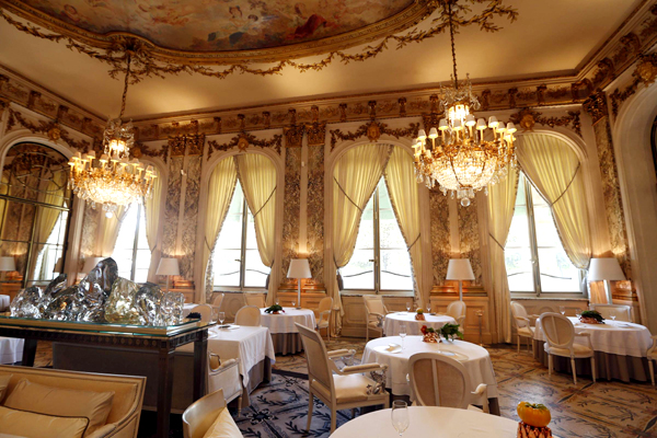 Le Meurice Restaurant in Paris