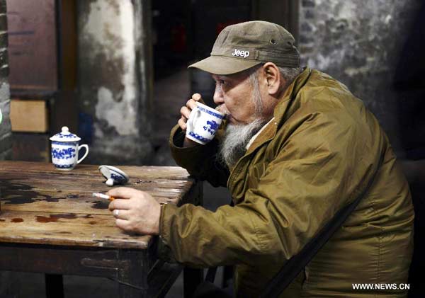 Jiaotong Tea House in Chongqing