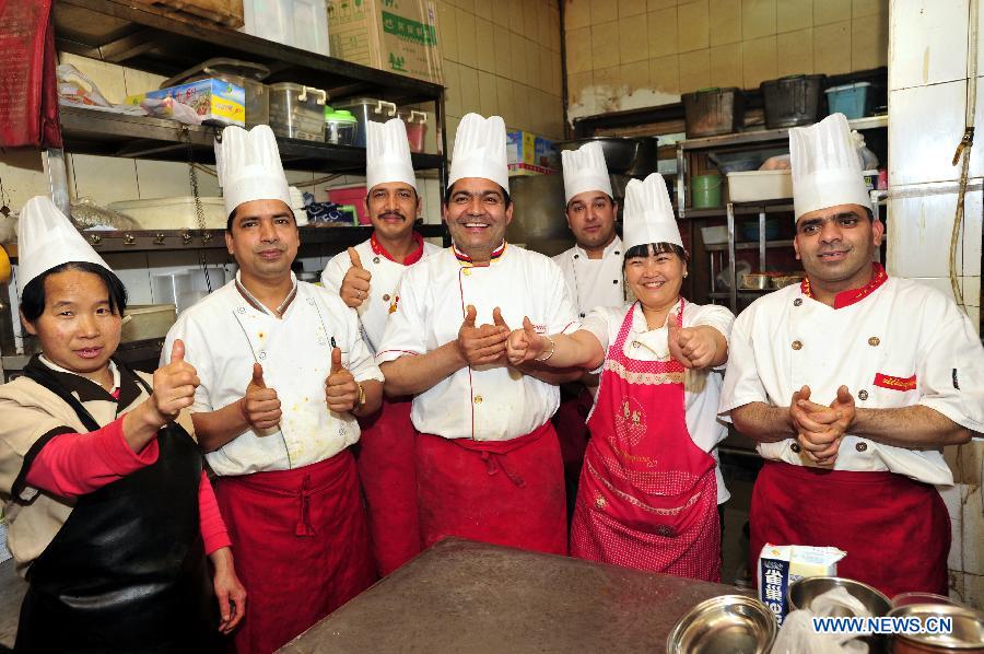 Indian restaurant in Xi'an attract lots of Chinese customers