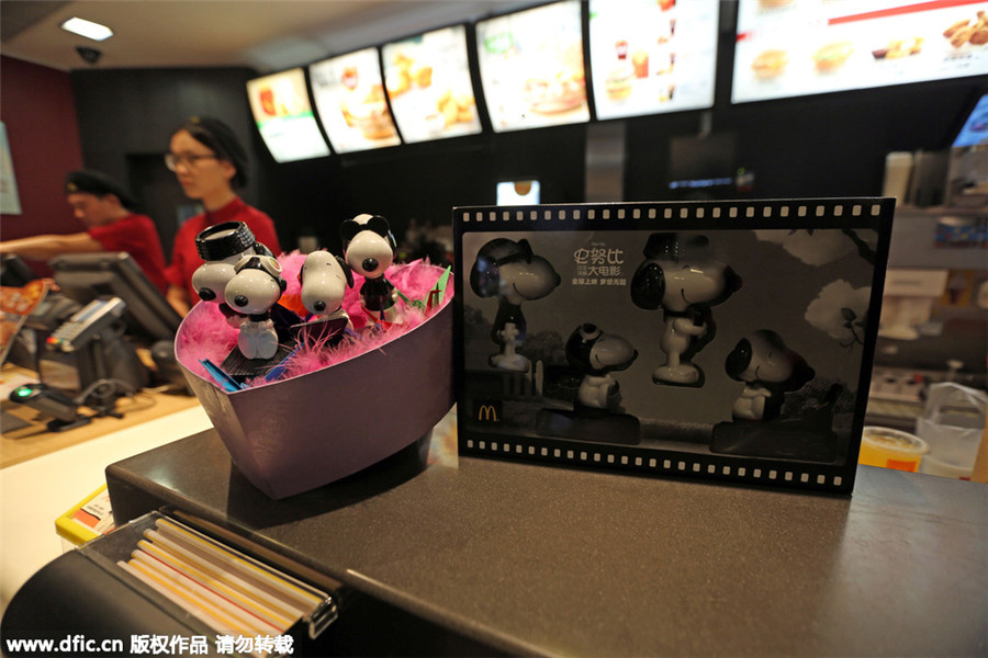 Snoopy-themed McDonald's delights Shanghai