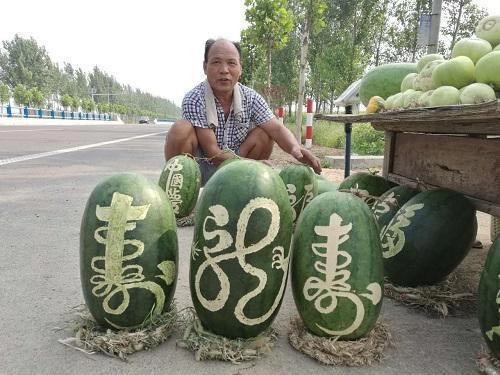 Farmer sells 3,000kg of carved watermelons in 11 days