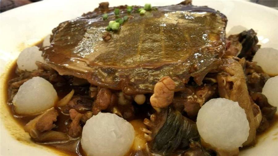 Take a bite of Jingzhou delicacies