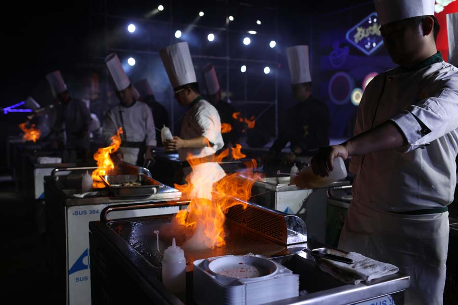 First International Cuisine Carnival opens in Beijing