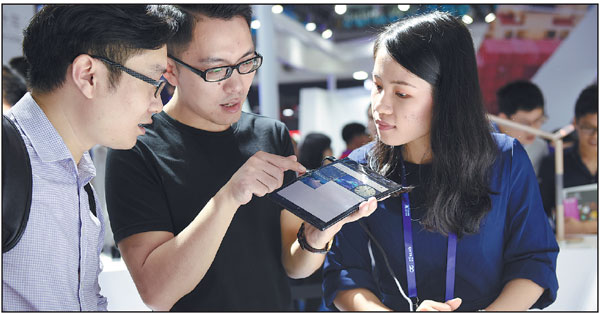 OLED manufacturers' shares shine on foldable phone moves