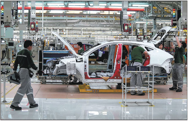 Auto giants announce price cuts