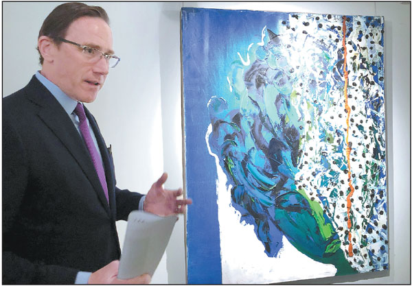 Nation's contemporary art draws spotlight