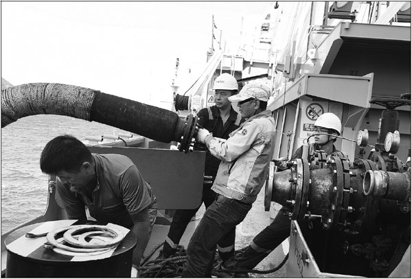 Boosting jobs, logistics via port investments
