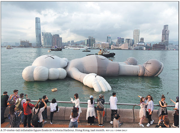 Young Chinese take a fancy to arty toys
